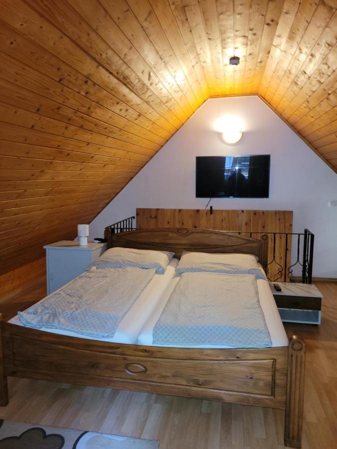 Mohas Vendeghaz Koszeg Mohas Ut 107 Hotell Eksteriør bilde