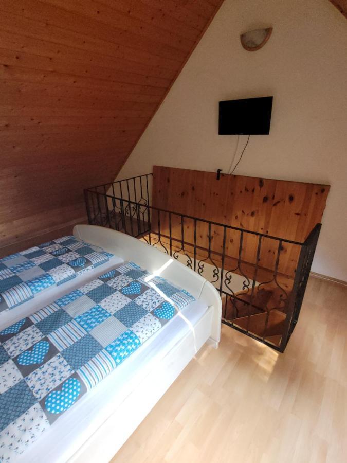 Mohas Vendeghaz Koszeg Mohas Ut 107 Hotell Eksteriør bilde