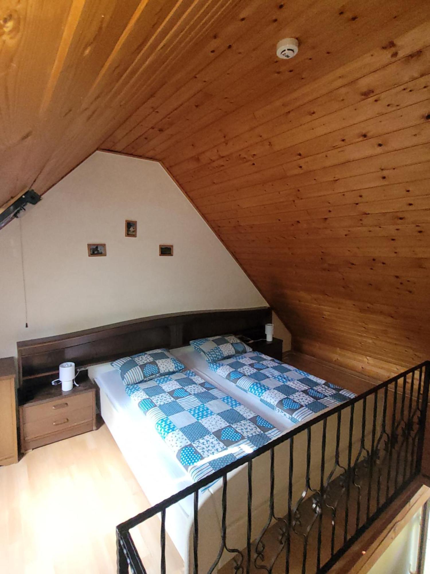 Mohas Vendeghaz Koszeg Mohas Ut 107 Hotell Rom bilde